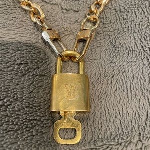 #313 Louis Vuitton Lock & Key #313 with unbranded choker chain
